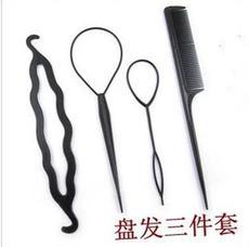 衣新衣亦女装店温馨专享 秋冬新款堆堆领毛衣，温暖与时尚的韩版变奏